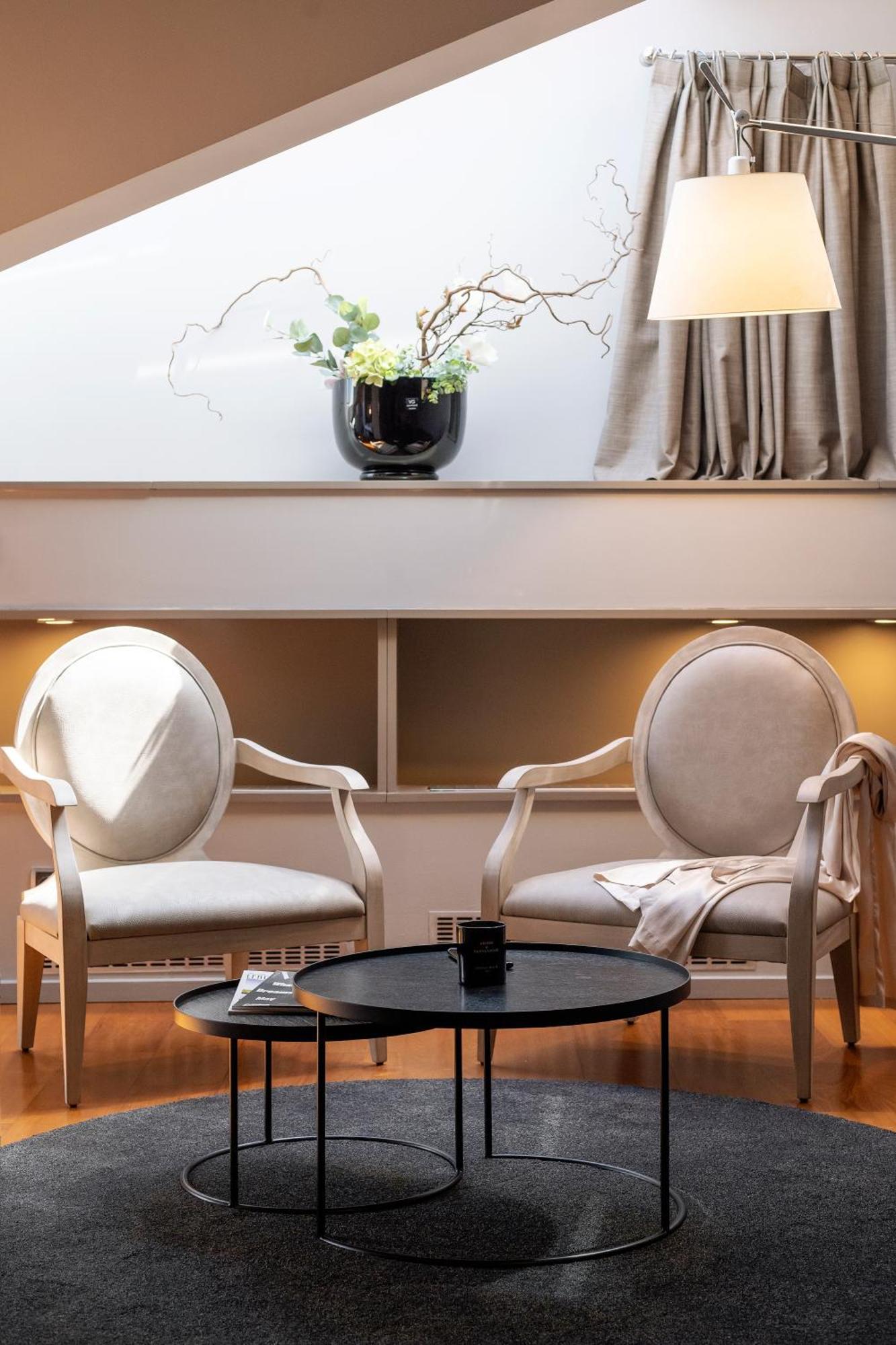 987 Design Hotel 4*